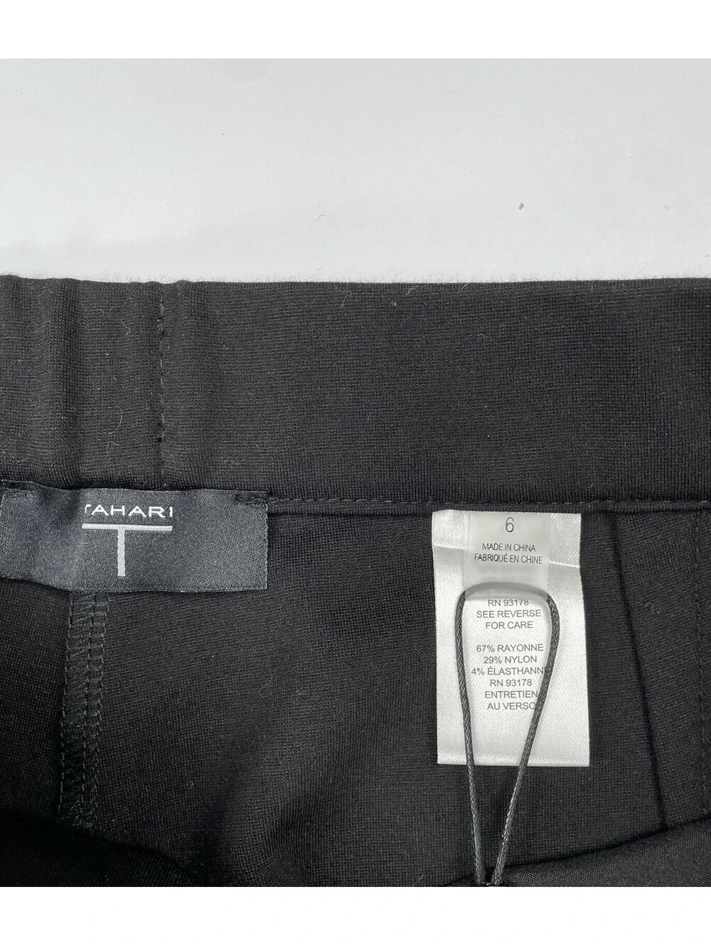 NWT T Tahari Womens Pants Sz [X] Black Contrast Side Piping Zip Pocket Ponte 6